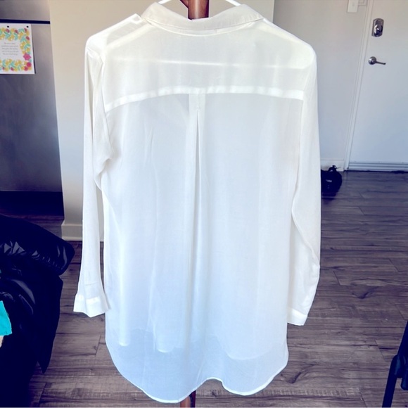 Beautiful white button down blouse - Picture 2 of 2